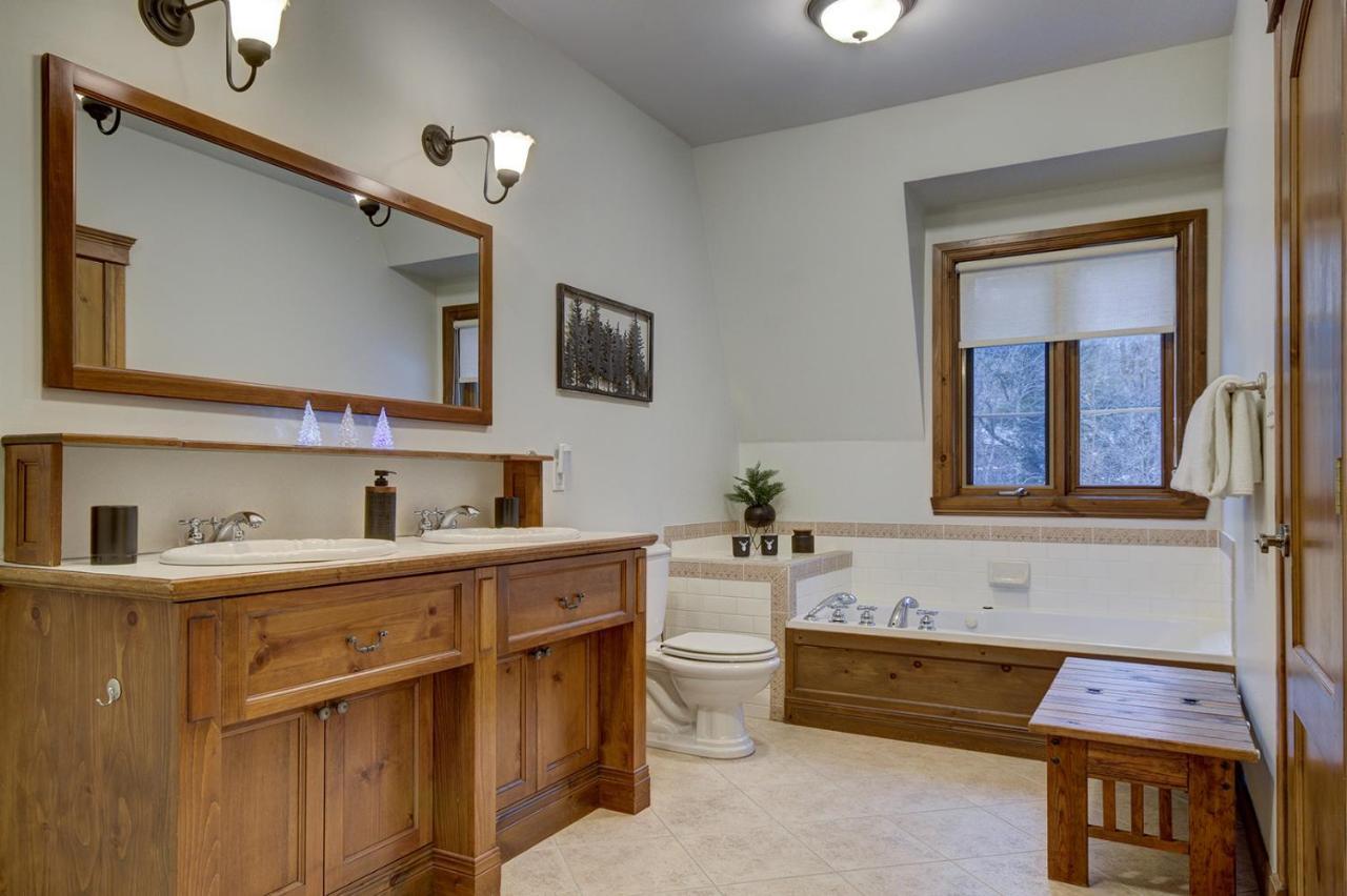 Les Manoirs Wpool & Hot Tub Near Village 120-8 Mont-Tremblant Luaran gambar